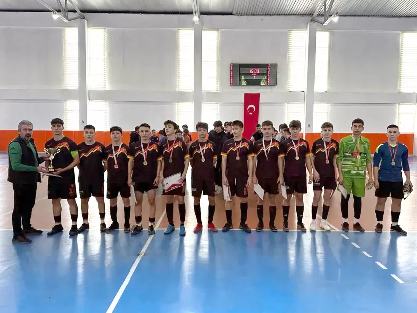 Futsal il birincisi Edirne Lisesi oldu
