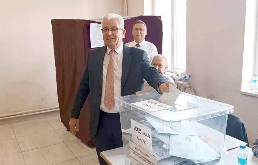 Meriç’i AK Partili Atay kazandı