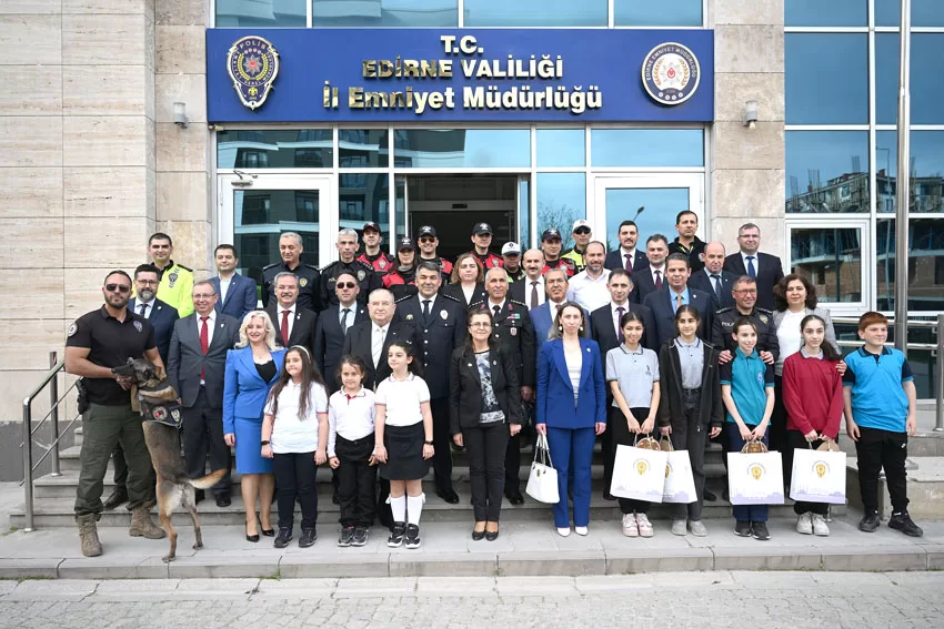 Polis Haftası’ndaki yarışmalarda dereceye girenlere ödülleri verildi