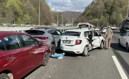Anadolu Otoyolu’nun Bolu geçişinde zincirleme trafik kazası ulaşımı aksattı