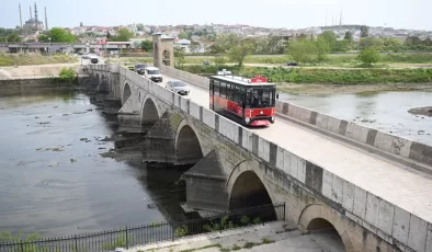 Edirne’nin nostaljik tramvay görünümlü “gezi treni” beğenildi