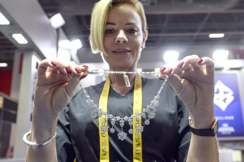 İstanbul Jewelry Show kapılarını ziyaretçilere açtı