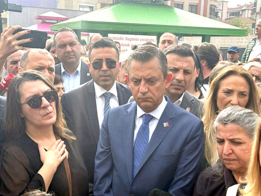 CHP Genel Başkanı Özel, tren kazası davası duruşmasını izlemek için Çorlu’ya geldi