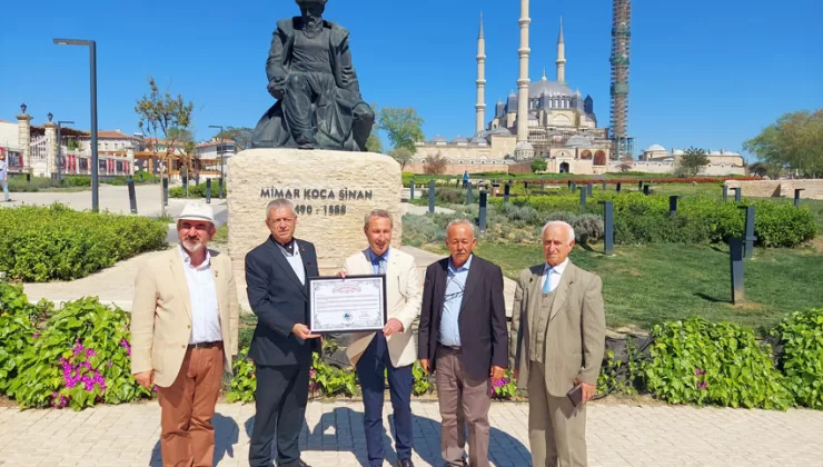 Turizm elçisi Dinar’a takdir belgesi