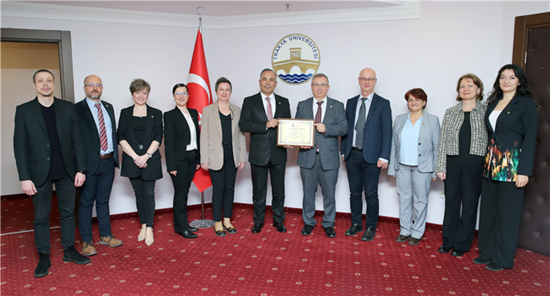 TÜ’de bir bölüm daha akredite edildi