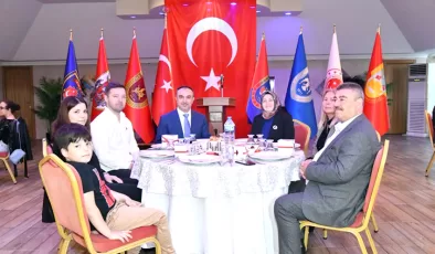 Tekirdağ Valisi Soytürk, jandarma, şehit aileleri ve gazilerle iftar yaptı