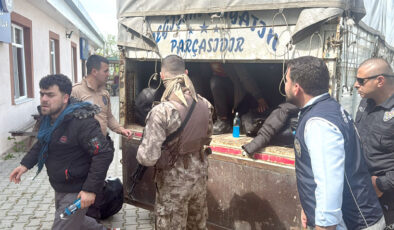 Kırklareli’nde kamyonet kasasında 36 düzensiz göçmen yakalandı