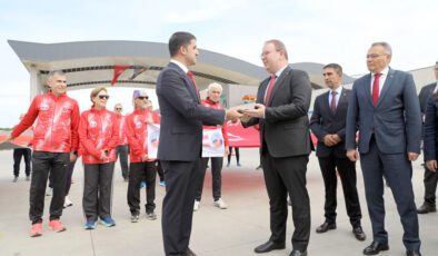 Atletlerin Ankara’ya taşıyacağı “Ata toprağı” Türkiye’ye ulaştı