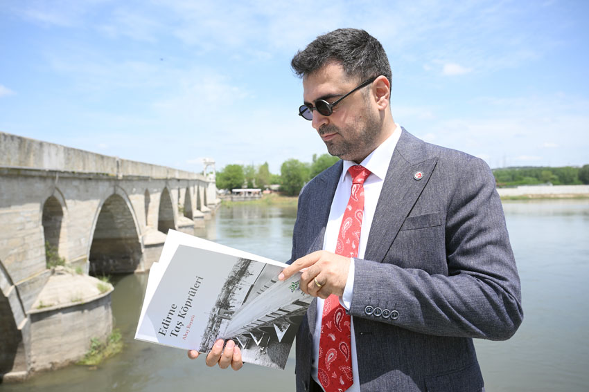 Taş köprülerde Osmanlı mimari zarafeti “tarih köşkleriyle” kendini gösteriyor
