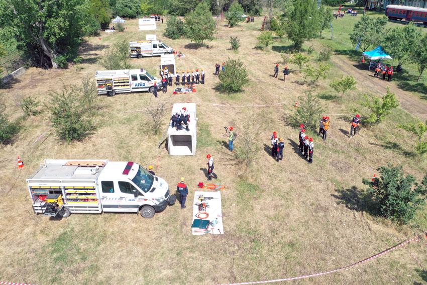 Edirne’de Balkan Ülkeleri Üniversiteler Arası Arama Kurtarma Yarışması başladı