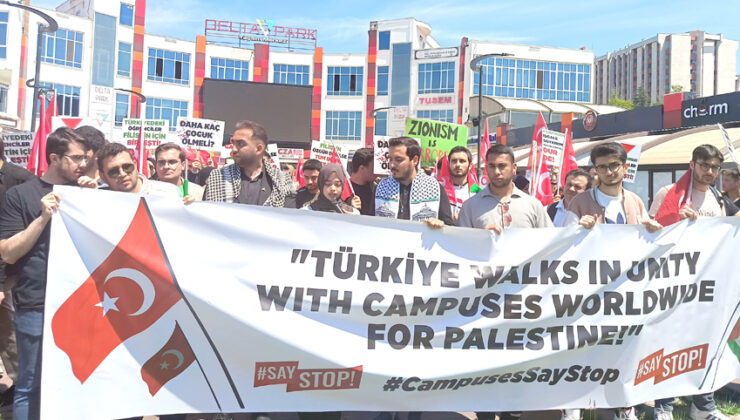 Üniversiteliler İsrail’i protesto etti: “SayStop”
