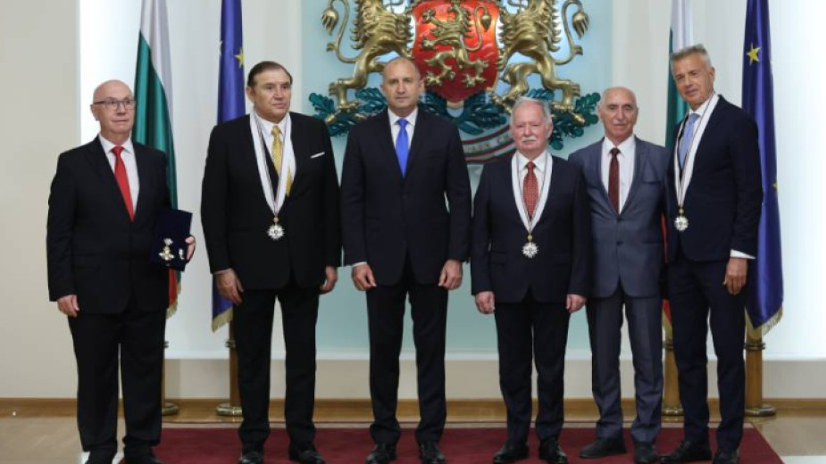 Bulgaristan Cumhurbaşkanı iş adamları ve hayırseverleri ödüllendirdi