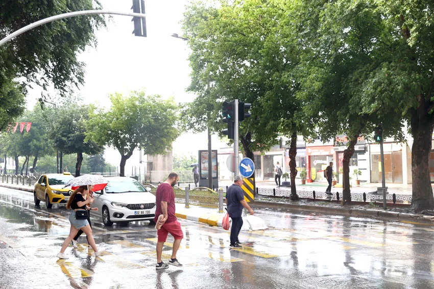 Edirne’de sağanak etkili oldu