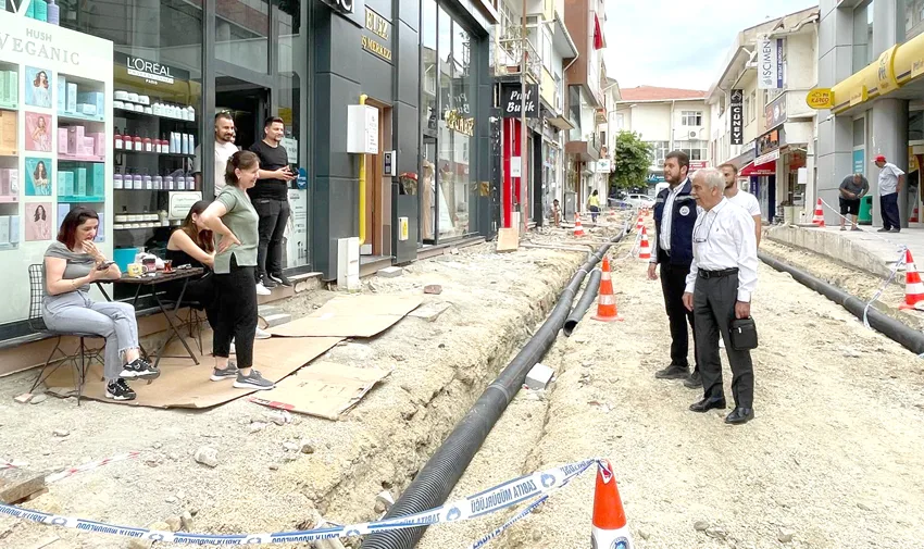 Yol ve Kaldırım Yapım İşi ile ilgili açıklamalarda bulundu
