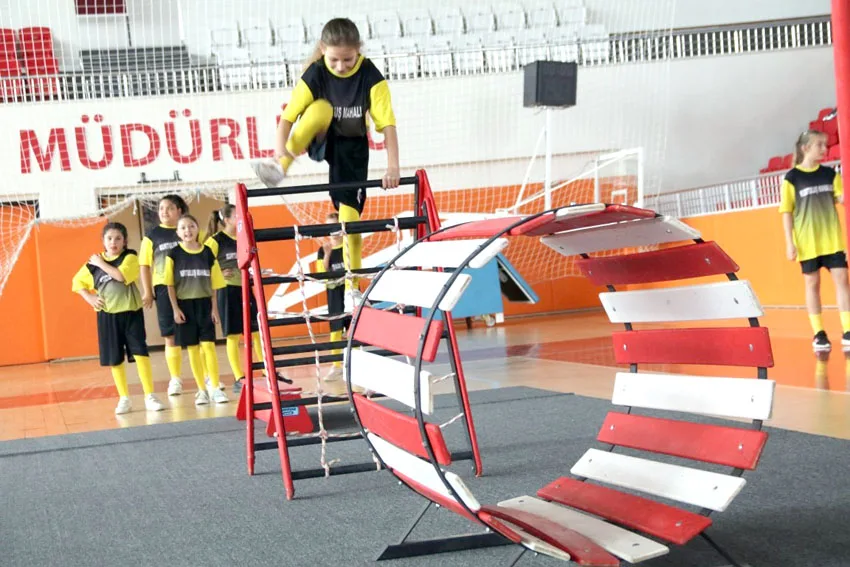 Edirne’de “Kızlar Survivor Yaz Mahalle Ligi” tamamlandı