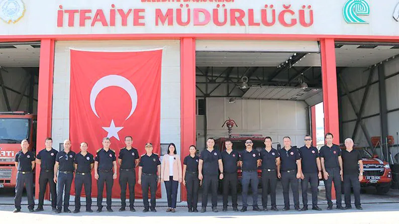Başkan Gencan Akın, İtfaiye Müdürlüğünü ziyaret etti