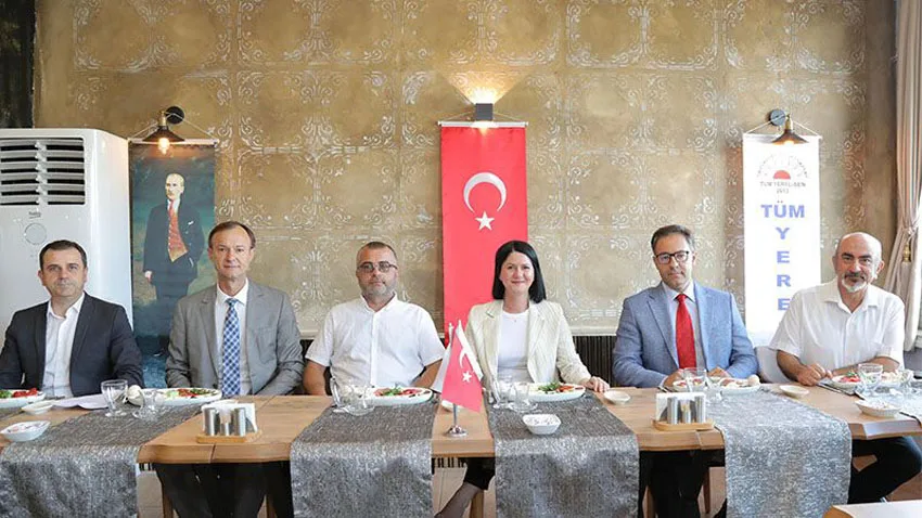 Başkan Gencan Akın, zabıta personeli ile bir araya geldi