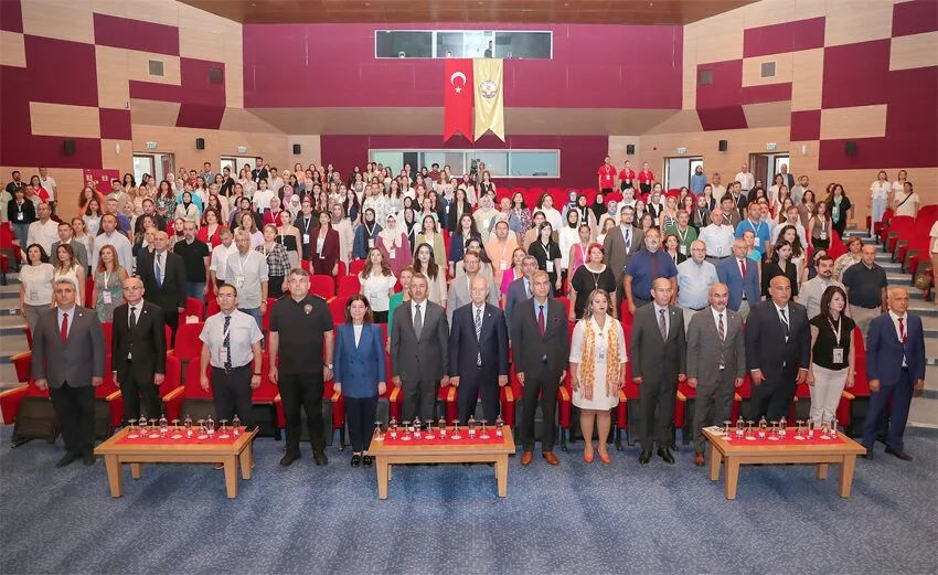 Trakya Üniversitesi’nde Ulusal Fen ve Matematik Eğitimi Kongresi başladı