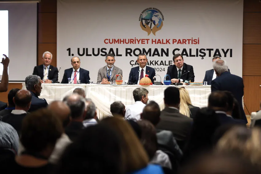 CHP Genel Başkanı Özel, Çanakkale’de 1. Ulusal Roman Çalıştayı’na katıldı