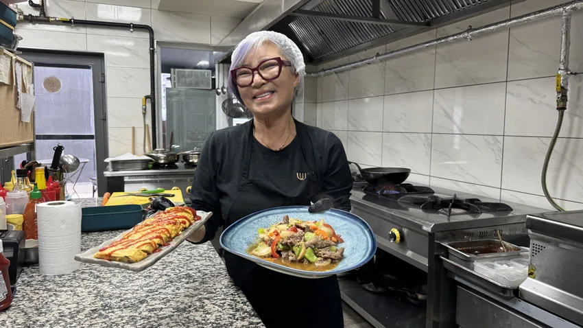 Tekirdağ’da restoran açan Güney Koreli aşçı, ülkesinin lezzetlerini tanıtıyor