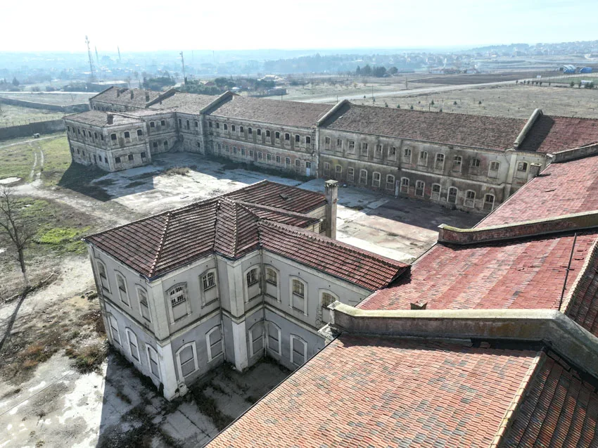 Edirne’de uzun yıllar cezaevi olarak kullanılan Mahmudiye Kışlası kültür merkezi olacak