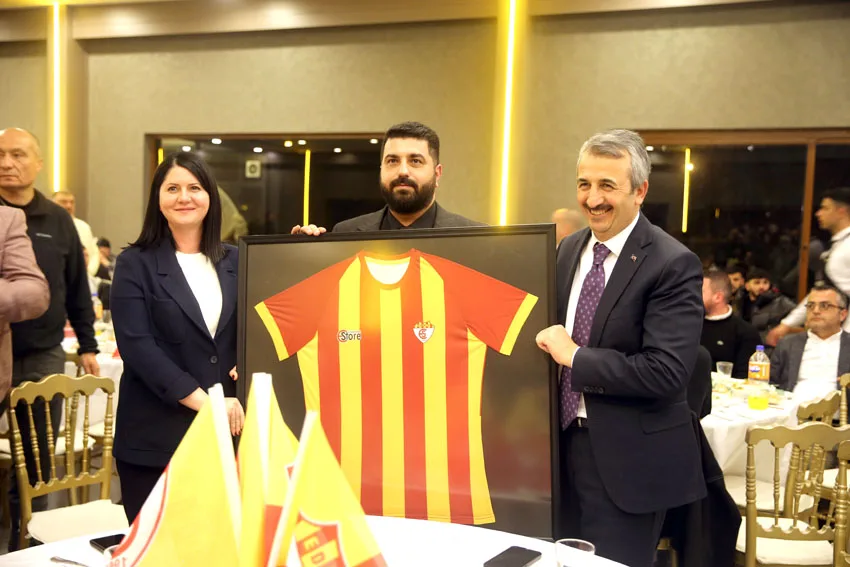 Edirnespor’a destek için 500 bin liraya forma satın aldılar