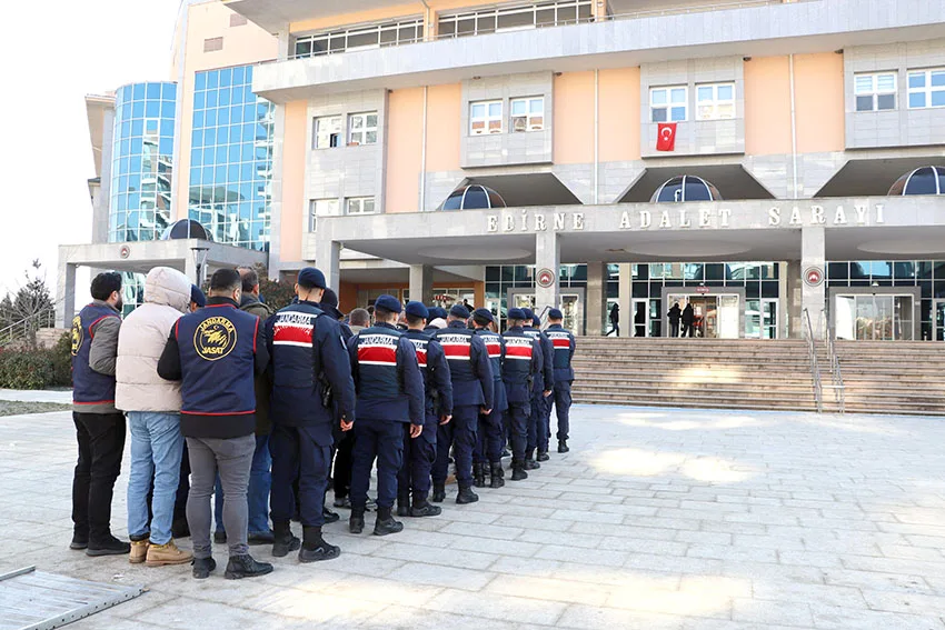 Edirne’de köy arazisinin satışıyla ilgili eski muhtarın da olduğu 10 kişiye gözaltı