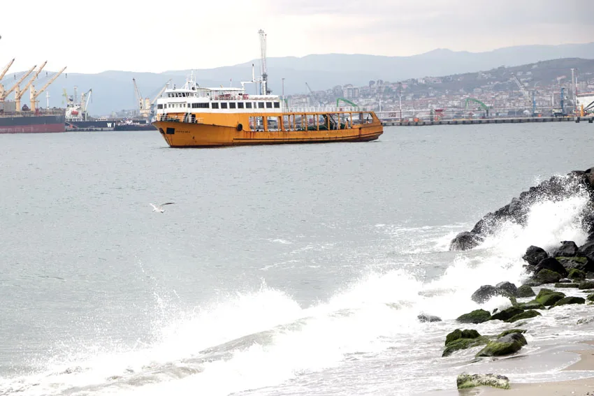 Tekirdağ’da deniz ulaşımına poyraz engeli