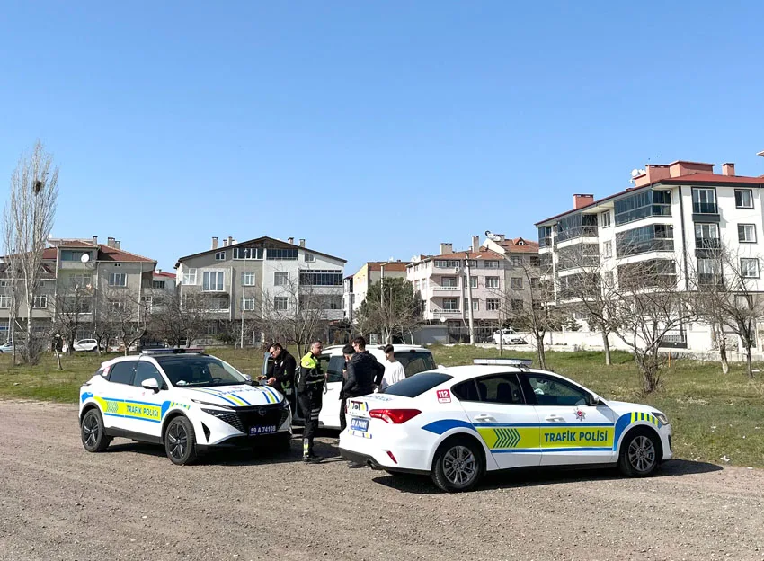 Tekirdağ’da drift atan iki sürücüye  130 bin 138 lira ceza