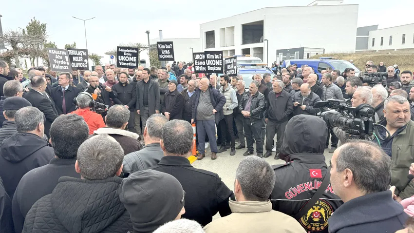 Tekirdağ’da şoförler UKOME’yi kontak kapatarak protesto etti