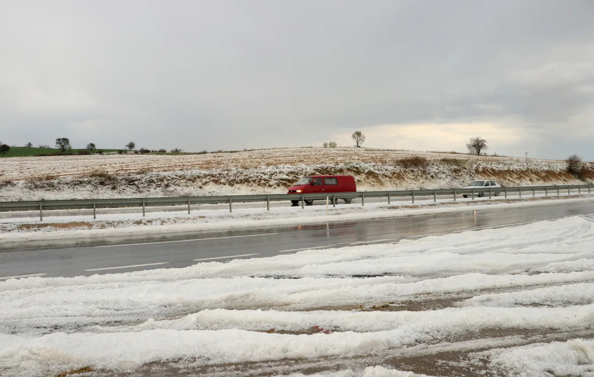 Tekirdağ’da dolu etkili oldu