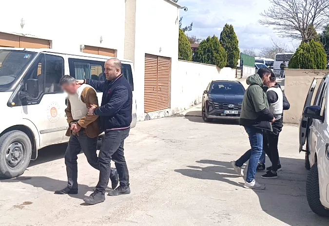 Tekirdağ’da bir kişinin öldüğü bıçaklı kavgayla ilgili baba ve oğlu tutuklandı