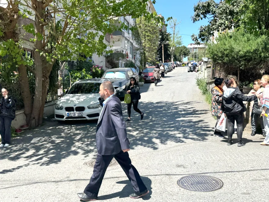 İstanbul merkezli deprem paniğe neden oldu