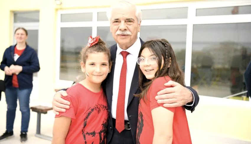 “Tüm çocuklarımızın bayramı kutlu olsun”