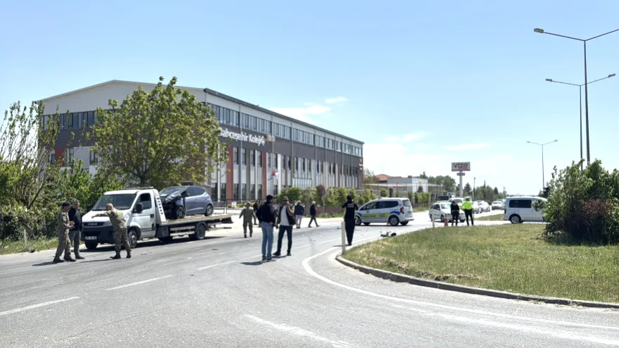 Kırklareli’nde feci kaza: 3’ü asker 4 kişi yaralandı