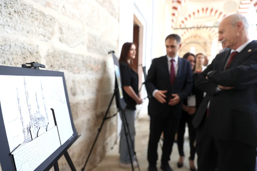 Edirne’de tarihi külliyede eskiz sergisi açıldı
