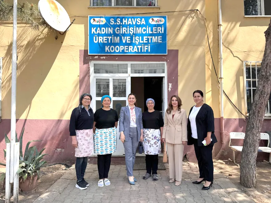 Sezer, kadın kooperatiflerini ziyaret etti