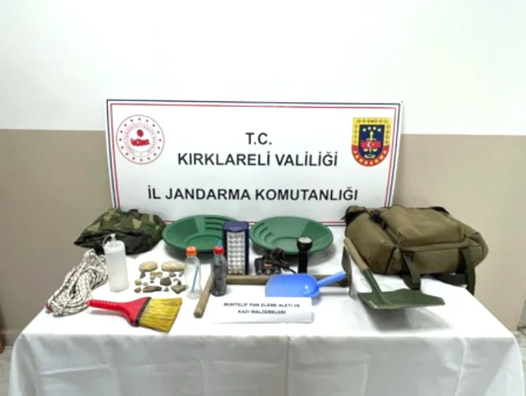 Kırklareli’nde uyuşturucu operasyonunda 8 zanlı yakalandı