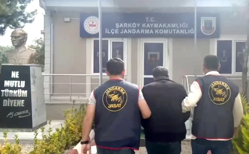 Tekirdağ’da kendisini jandarma olarak tanıtıp dolandırıcılık yapan şüpheli tutuklandı