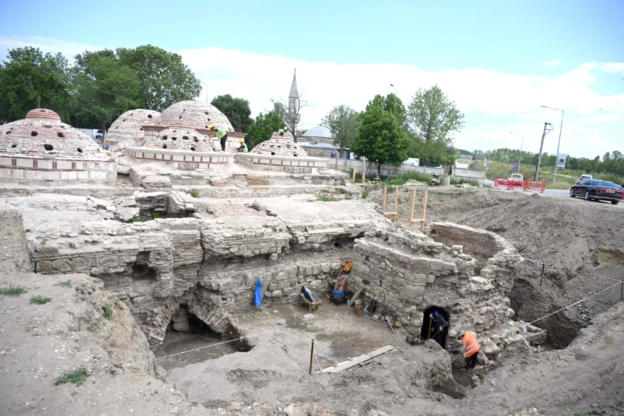 Edirne’deki Gazi Mihal Hamamı’nda restorasyon sürüyor