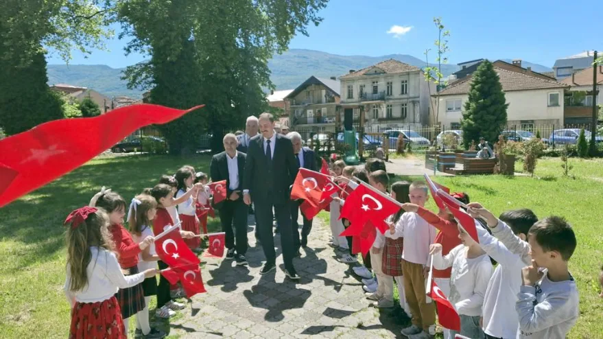 Büyükelçi Ulusoy, Struga ve Ohri’de soydaşlarla buluştu
