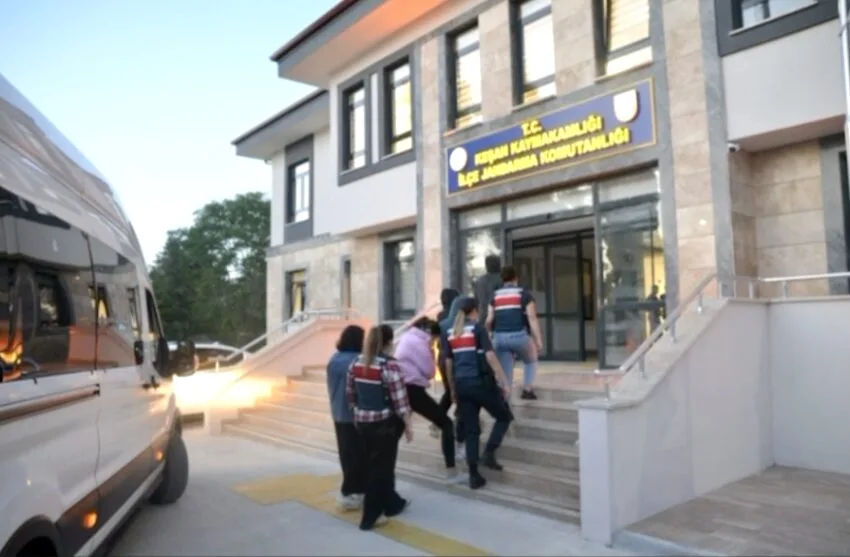 Edirne’de fuhuş operasyonu: 7 gözaltı