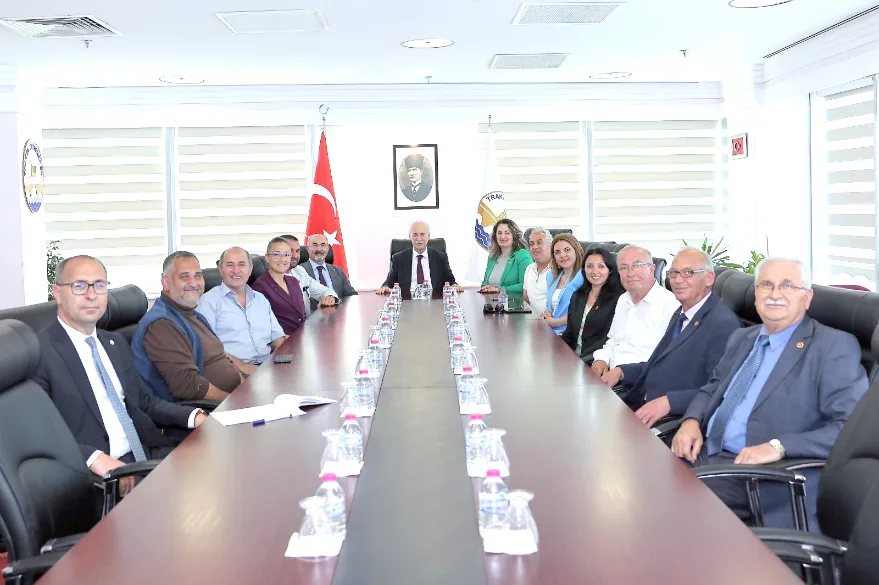Edirne Mahalle Muhtarlarından Rektörlüğe ziyaret