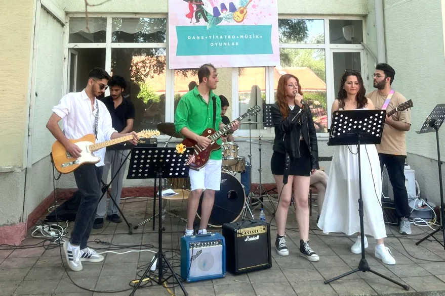 Uygulamali Bilimler Festival 2 - Uygulamalı Bilimler Fakültesinde renkli festival