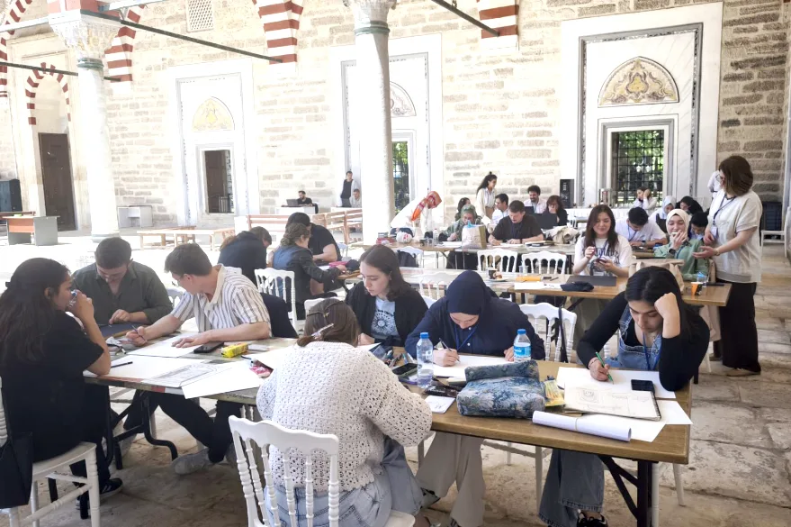Vakıf mirası genç yeteneklerin kaleminde canlanıyor