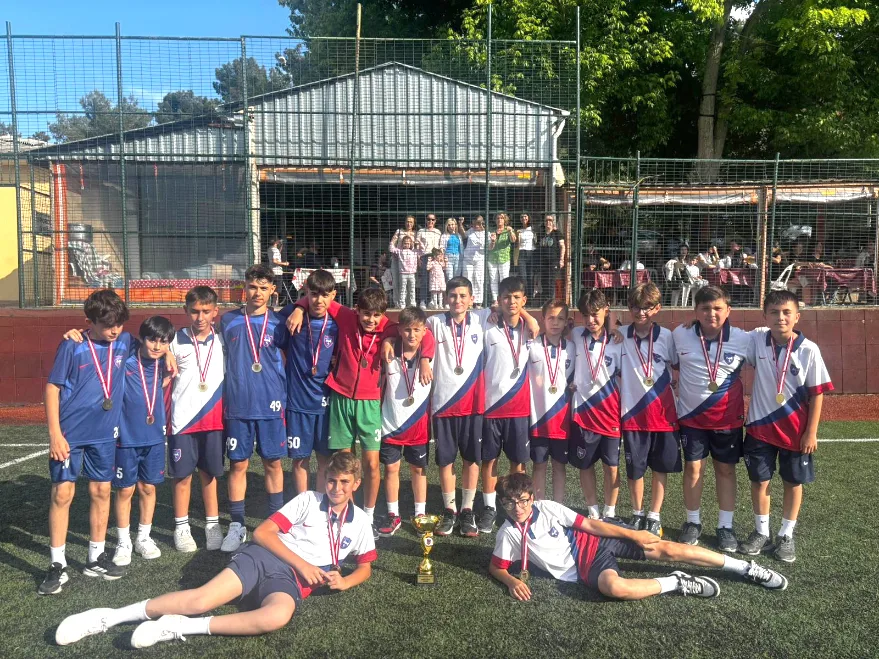 U-12 A grubu namağlup şampiyonu Edirne Birlikspor