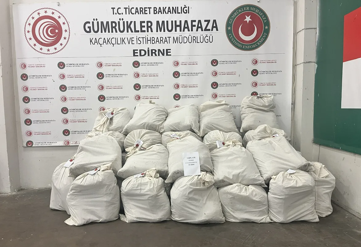 Kapıkule’de iki TIR’da 318 kilogram uyuşturucu ele geçirildi