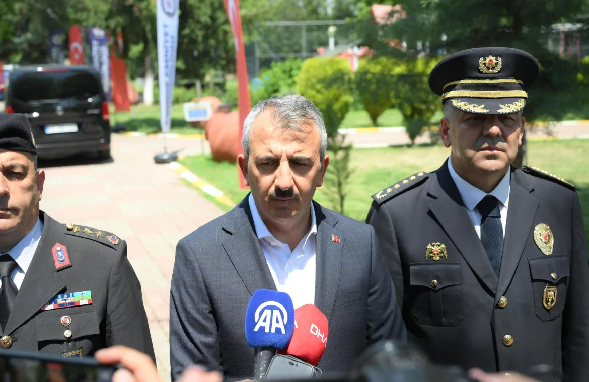 Avrupa’ya açılan Edirne’deki sınır kapılarında tedbirler alındı
