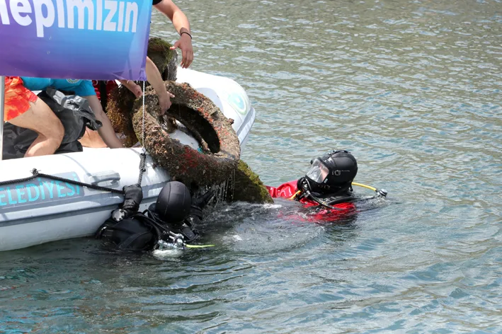 Dip temizligi 2 - Tekirdağ’da deniz dibi temizliği yapıldı