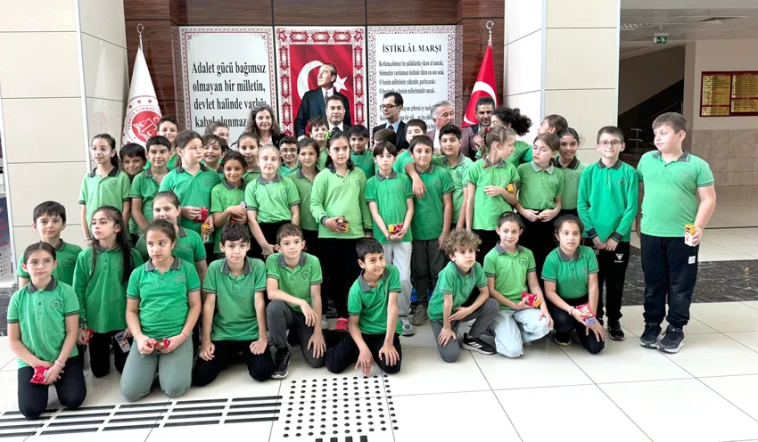 İlkokul öğrencileri Çorlu Adliyesi’ni ziyaret etti